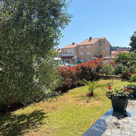 Summer House Pula Exterior foto