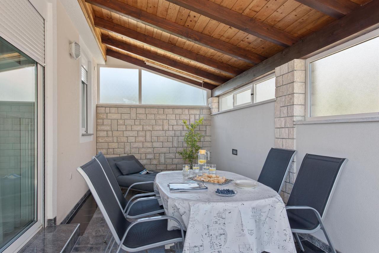 Summer House Pula Exterior foto